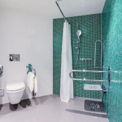 Отель Holiday Inn Warsaw City Centre ванная фото 4