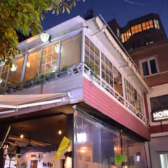 Отель Eagle Hotel Албания, Тирана - отзывы, цены и фото номеров - забронировать отель Eagle Hotel онлайн вид на фасад фото 2
