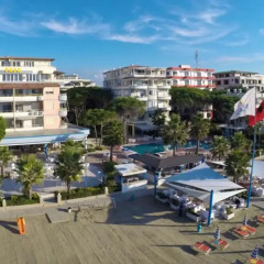 Отель Resort Fafa Голем вид на фасад фото 2