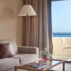Отель Marina Hotel Corinthia Beach Resort Мальта, Сан Джулианс - отзывы, цены и фото номеров - забронировать отель Marina Hotel Corinthia Beach Resort онлайн комната для гостей