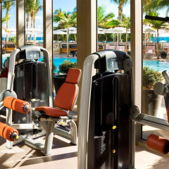 Отель The St. Regis Bal Harbour Resort фитнесс-зал