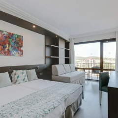 Отель Alua Hawaii Mallorca & Suites 4* Стандартный номер с различными типами кроватей фото 2