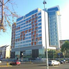Отель Holiday Inn Novi Sad Нови Сад вид на фасад фото 2