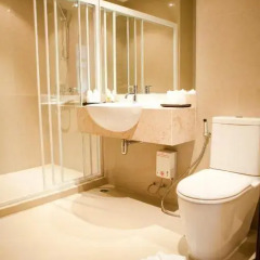 Отель Mac Boutique Suites Sukhumvit Soi 7 4* Студия Pearl фото 6
