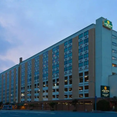 Отель La Quinta Inn & Suites Lax Лос-Анджелес вид на фасад фото 3
