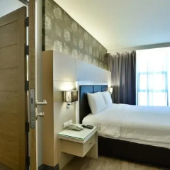Отель Prestige Suites Bangkok Бангкок комната для гостей фото 7