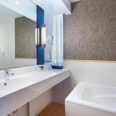 Отель Holiday Inn Helsinki City Centre 4* Номер Делюкс с различными типами кроватей фото 5