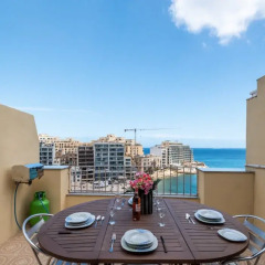 Отель Spinola Bay Penthouse Мальта, Сан Джулианс - отзывы, цены и фото номеров - забронировать отель Spinola Bay Penthouse онлайн балкон фото 2