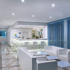 Отель Perla Beach Club гостиничный бар