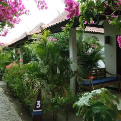 Отель Bale Sampan Bungalows фото 2