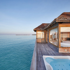 Отель Conrad Maldives Rangali Island бассейн