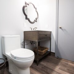 Отель Wellesley Manor Boutique Hotel Канада, Торонто - отзывы, цены и фото номеров - забронировать отель Wellesley Manor Boutique Hotel онлайн ванная фото 3
