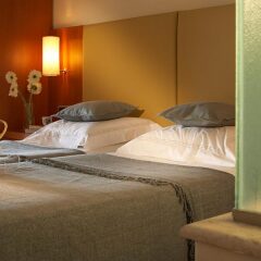 Отель Anthemus Sea Beach Hotel & Spa Греция, Ситония - 2 отзыва об отеле, цены и фото номеров - забронировать отель Anthemus Sea Beach Hotel & Spa онлайн комната для гостей фото 8