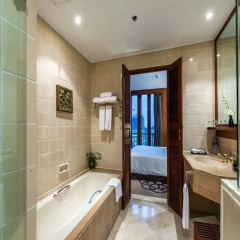 Chatrium Hotel Royal Lake Yangon 5* Люкс с различными типами кроватей фото 13