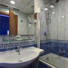 Grand Hotel Tiberio 4* Улучшенный номер с различными типами кроватей фото 9