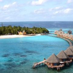 Отель Thulhagiri Island Resort пляж