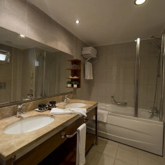 Kamelya Selin Hotel Турция, Сиде - 1 отзыв об отеле, цены и фото номеров - забронировать отель Kamelya Selin Hotel онлайн ванная фото 4