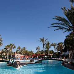 Playasol Aquapark & Spa Hotel бассейн