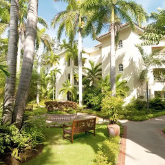 Отель Coyaba Beach Resort and Club