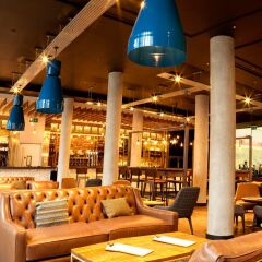 Отель Doubletree By Hilton Piccadilly Манчестер гостиничный бар фото 5