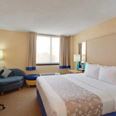Отель La Quinta Inn & Suites Lax Лос-Анджелес комната для гостей