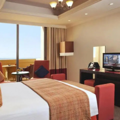 Отель Arjaan by Rotana Dubai Media City Номер Classic с различными типами кроватей