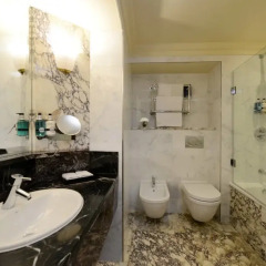 Отель Radisson Blu Edwardian Heathrow 4* Номер Бизнес с различными типами кроватей фото 4