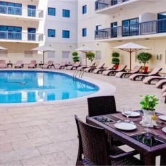 Golden Sands 10 Hotel Apartments бассейн