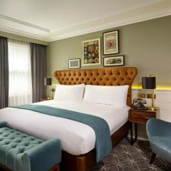 100 Queen's Gate Hotel London, Curio Collection by Hilton 5* Номер Atrium Luxury с двуспальной кроватью