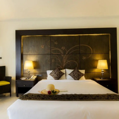Отель Amora Beach Resort Phuket комната для гостей фото 21