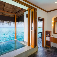 Отель Sheraton Maldives Full Moon Resort & Spa 5* Люкс Water с различными типами кроватей фото 3