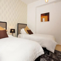 Отель Vacation Holiday Homes - Jumeirah Beach Residences комната для гостей фото 9