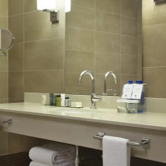 Гостиница DoubleTree by Hilton Moscow – Marina 4* Номер Делюкс с различными типами кроватей фото 4
