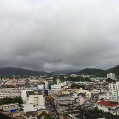 Daeng Plaza Hotel