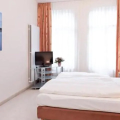 Отель Aparthotel Neumarkt Германия, Дрезден - 1 отзыв об отеле, цены и фото номеров - забронировать отель Aparthotel Neumarkt онлайн комната для гостей фото 2