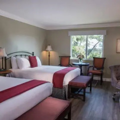 Отель Cambria Pines Lodge 3* Полулюкс с различными типами кроватей