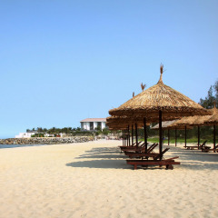 Отель Golden Sand Resort & Spa пляж фото 2