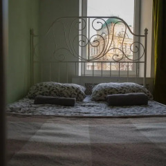 Хостел VELOHOSTEL Marata Номер с общей ванной комнатой с различными типами кроватей (общая ванная комната) фото 2
