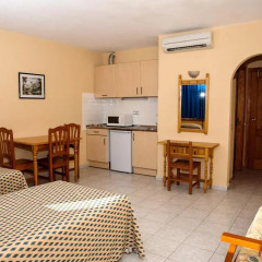 Отель Aparthotel Flats Friends Tropicana в номере