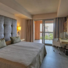 Отель Lopesan Baobab Resort 5* Представительский номер с различными типами кроватей