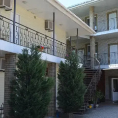 Гостиница Guest House Alina Бердянск вид на фасад