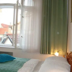 Отель Royal Route Aparthouse Прага комната для гостей фото 11