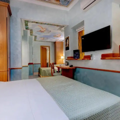 Hotel Amalfi 3* Стандартный семейный номер с различными типами кроватей фото 6