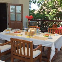 Отель Panwa Beach Svea's Bed & Breakfast Таиланд, Пхукет - отзывы, цены и фото номеров - забронировать отель Panwa Beach Svea's Bed & Breakfast онлайн питание фото 2