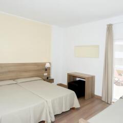 Hotel Playa Adults Only комната для гостей