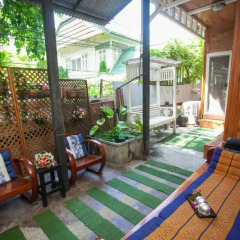 Отель Laksameenarai Guesthouse - Hostel Таиланд, Бангкок - отзывы, цены и фото номеров - забронировать отель Laksameenarai Guesthouse - Hostel онлайн вид на фасад фото 2