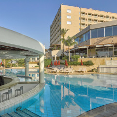 Отель St Raphael Resort & Marina бассейн фото 2