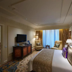 Отель The Leela Palace New Delhi 5* Люкс Luxury