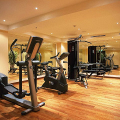 Maritim Berlin Hotel фитнесс-зал