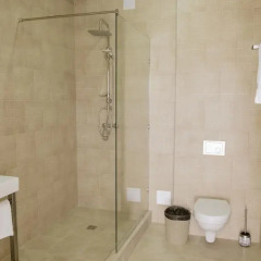 Гостиница Central Inn Conference Hotel в Ставрополе отзывы, цены и фото номеров - забронировать гостиницу Central Inn Conference Hotel онлайн Ставрополь ванная фото 2